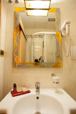 Imagen de la habitación del Hotel Alba Palace, Florencia. Foto 5