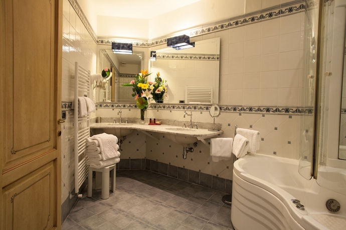 Imagen de la habitación del Hotel Alba Palace, Florencia. Foto 17