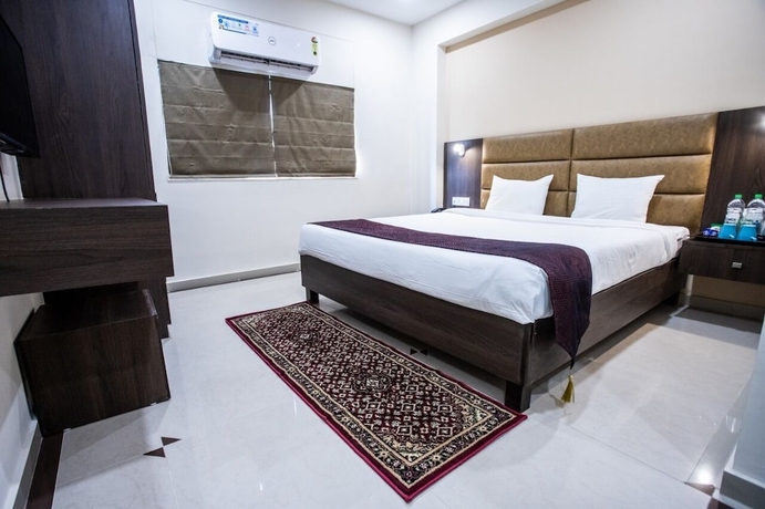Imagen de la habitación del Hotel Alba Premier. Foto 5
