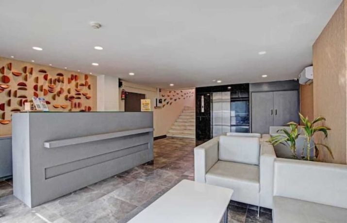 Imagen de los interiores del Hotel Alba Premier. Foto 13