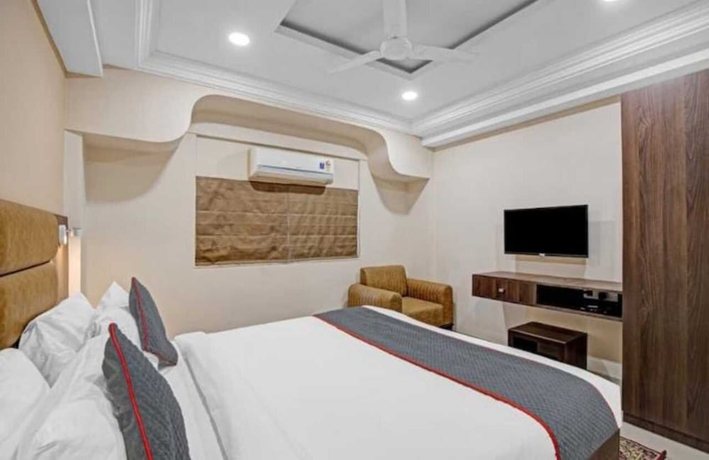Imagen de la habitación del Hotel Alba Premier. Foto 10