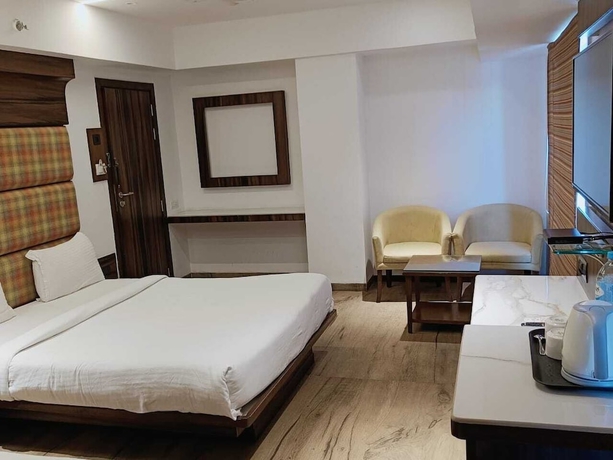 Imagen de la habitación del Hotel Alba Premier Indore. Foto 6