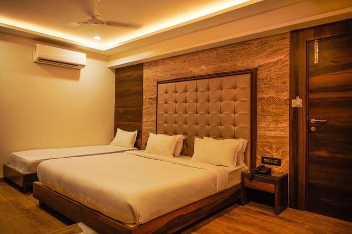 Imagen de la habitación del Hotel Alba Premier Indore. Foto 12