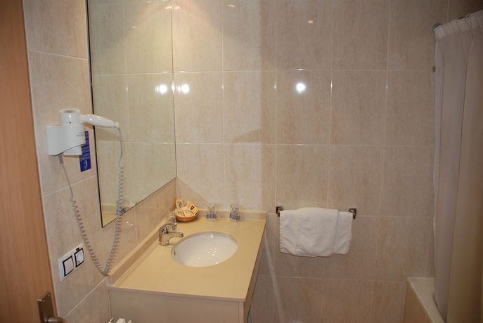 Imagen de la habitación del Hotel Alba, Puzol. Foto 3