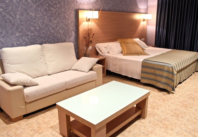 Imagen de la habitación del Hotel Alba, Puzol. Foto 12