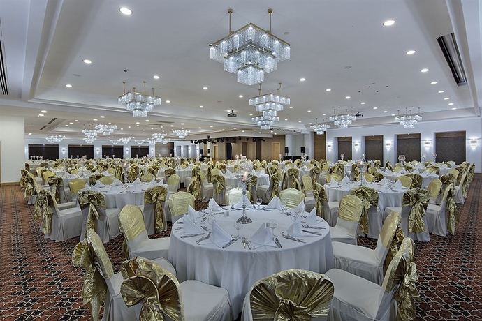 Imagen de los interiores del Hotel Alba Queen - All Inclusive. Foto 12