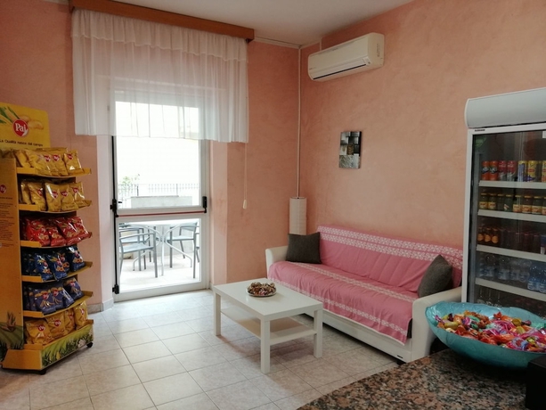 Imagen de los interiores del Hotel Alba, Rimini. Foto 19