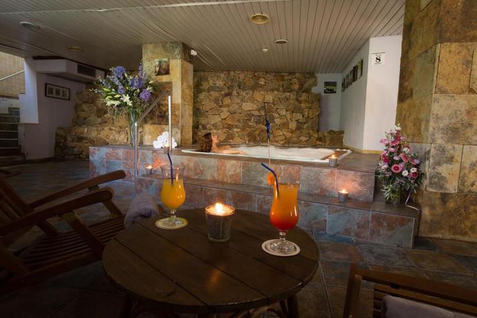 Imagen de los interiores del Hotel Alba Seleqtta. Foto 7