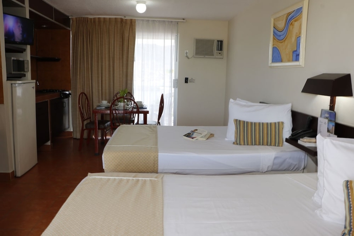 Imagen de la habitación del Hotel Alba Suites Acapulco. Foto 3