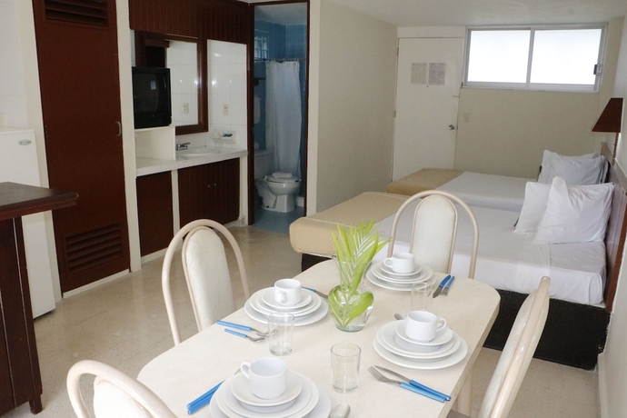 Imagen de la habitación del Hotel Alba Suites Acapulco. Foto 17