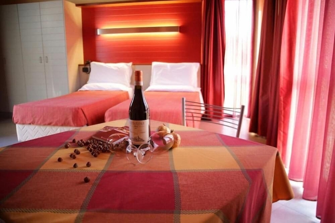 Imagen de la habitación del Hotel Alba Village. Foto 15