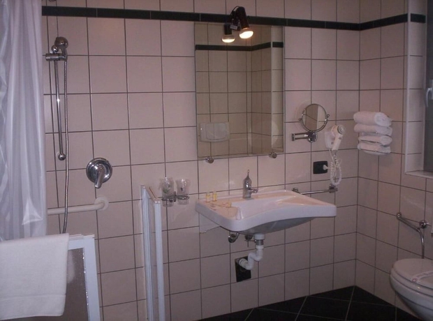 Imagen de la habitación del Hotel Alba Village. Foto 19