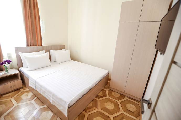 Imagen de la habitación del Hotel Alba Yerevan. Foto 6
