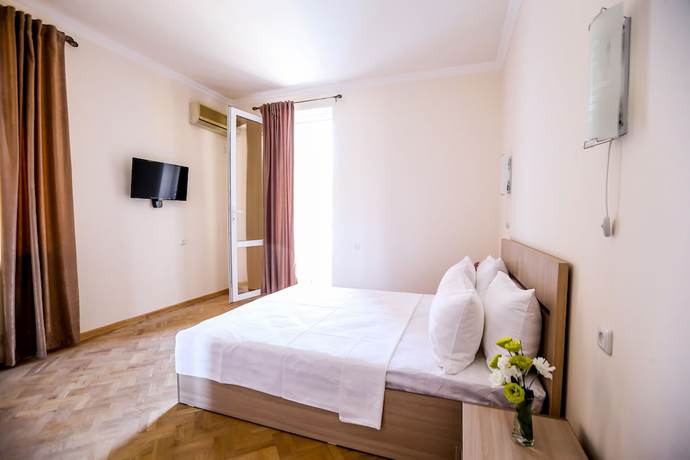 Imagen de la habitación del Hotel Alba Yerevan. Foto 11