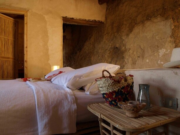 Imagen de la habitación del Hotel Albabenshal. Foto 7