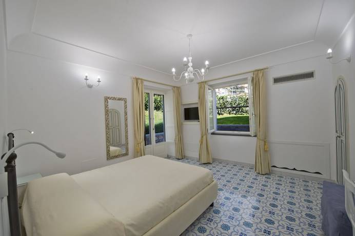 Imagen de la habitación del Hotel Albadamare Boutique. Foto 11