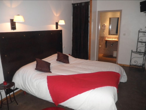 Imagen de la habitación del Hotel Alba-flora. Foto 10