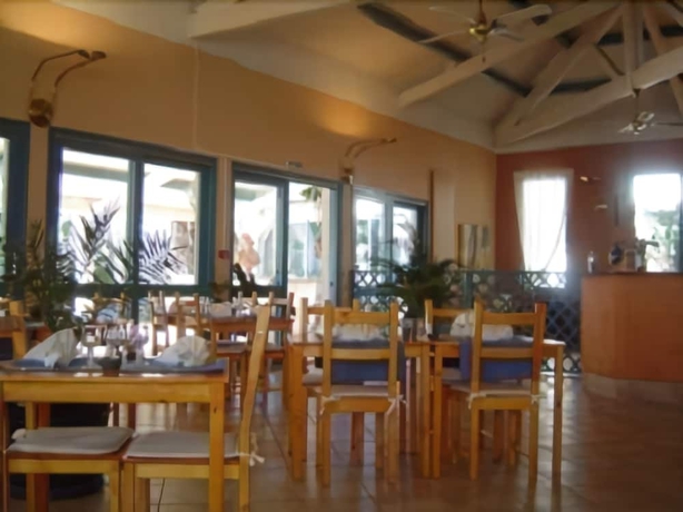 Imagen del bar/restaurante del Hotel Alba-flora. Foto 4