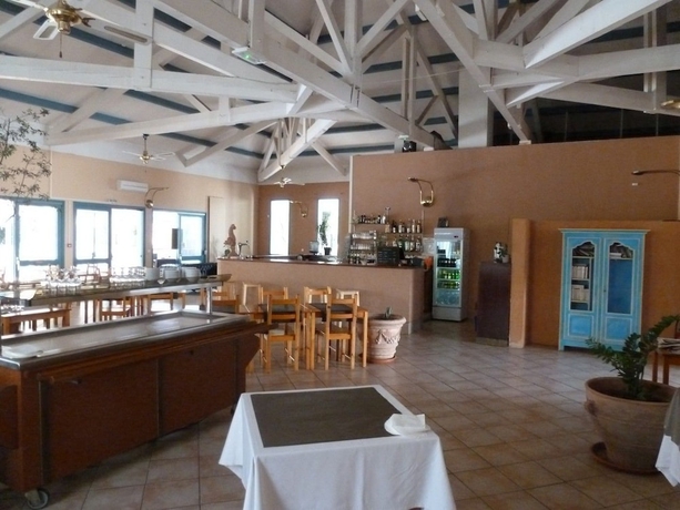 Imagen del bar/restaurante del Hotel Alba-flora. Foto 6