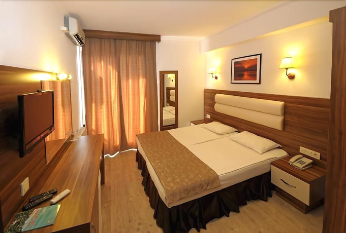 Imagen de la habitación del Hotel Albano, Cesme. Foto 4