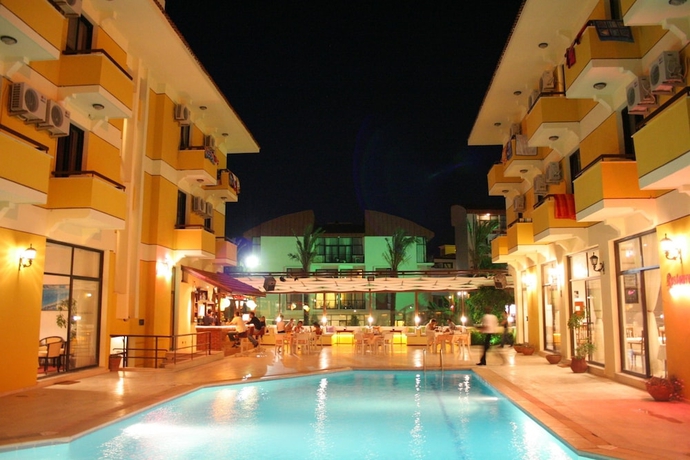 Imagen general del Hotel Albano, Cesme. Foto 1