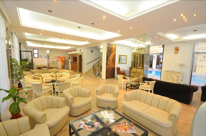 Imagen de los interiores del Hotel Albano, Cesme. Foto 15
