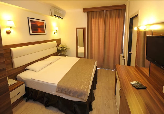 Imagen de la habitación del Hotel Albano, Cesme. Foto 8