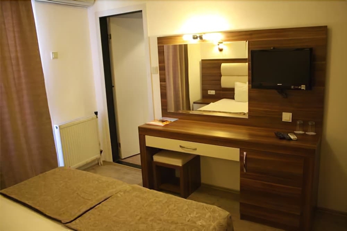Imagen de la habitación del Hotel Albano, Cesme. Foto 9