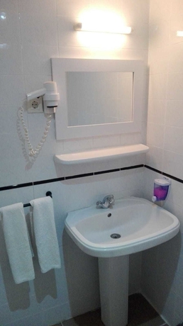 Imagen de la habitación del Hotel Albano, Cesme. Foto 12