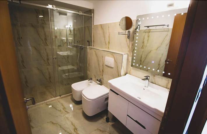 Imagen de la habitación del Hotel Albanopolis Hotel. Foto 10