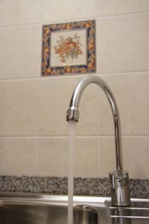 Imagen de la habitación del Hotel Albanta. Foto 11