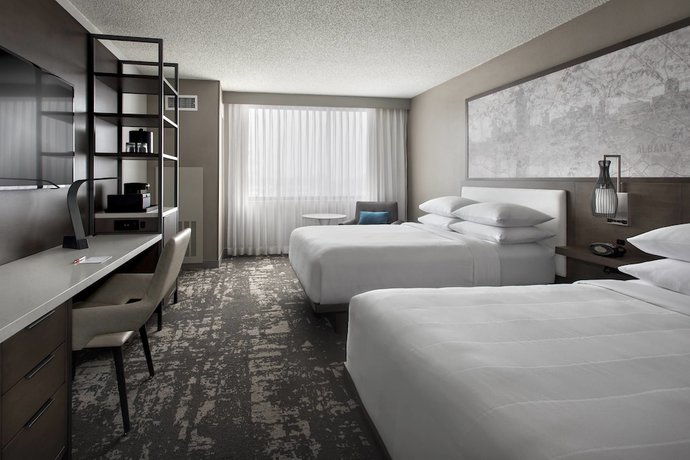 Imagen de la habitación del Hotel Albany Marriott. Foto 9