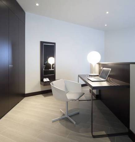 Imagen de la habitación del Hotel Albarella Golf. Foto 4