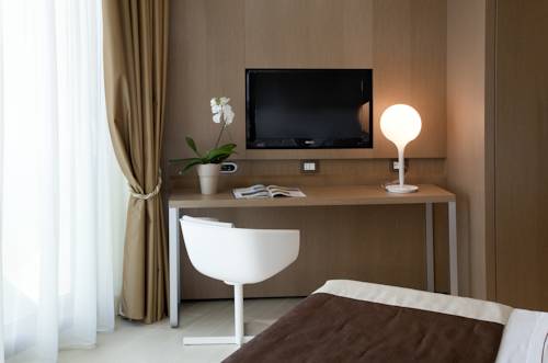 Imagen de la habitación del Hotel Albarella Golf. Foto 6