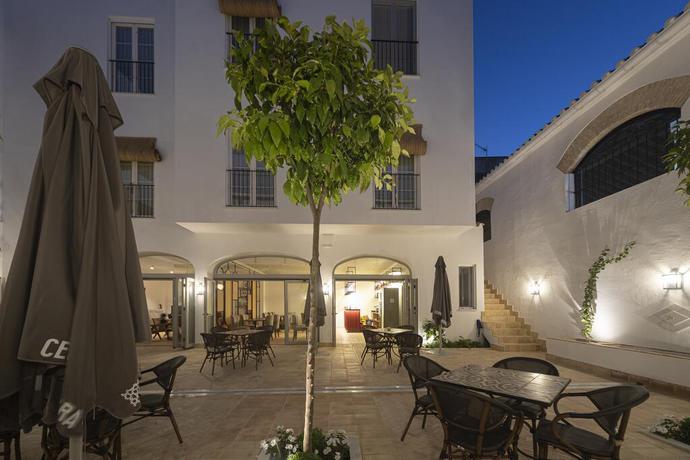 Imagen del bar/restaurante del Hotel Albariza Boutique. Foto 2