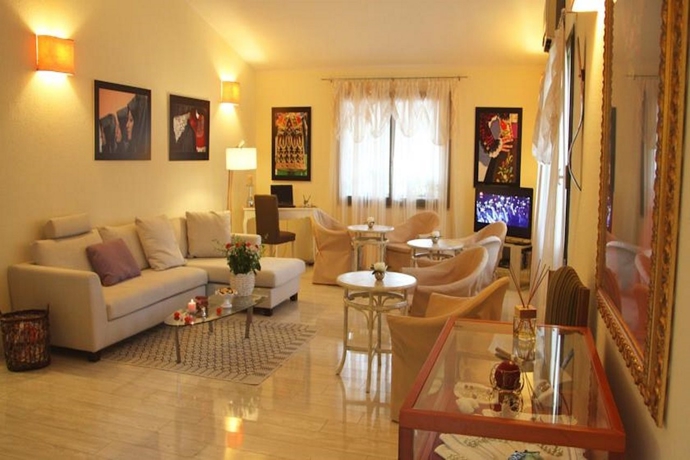 Imagen general del Hotel Albaruja. Foto 14