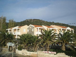 Imagen general del Hotel Albatros, Agios Isidorus. Foto 2