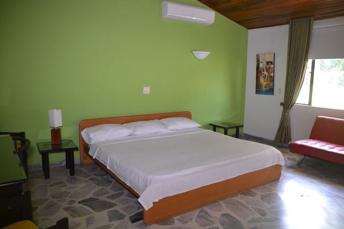 Imagen de la habitación del Hotel Albatros, Espinal. Foto 13