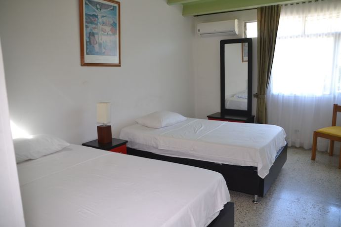 Imagen de la habitación del Hotel Albatros, Espinal. Foto 14