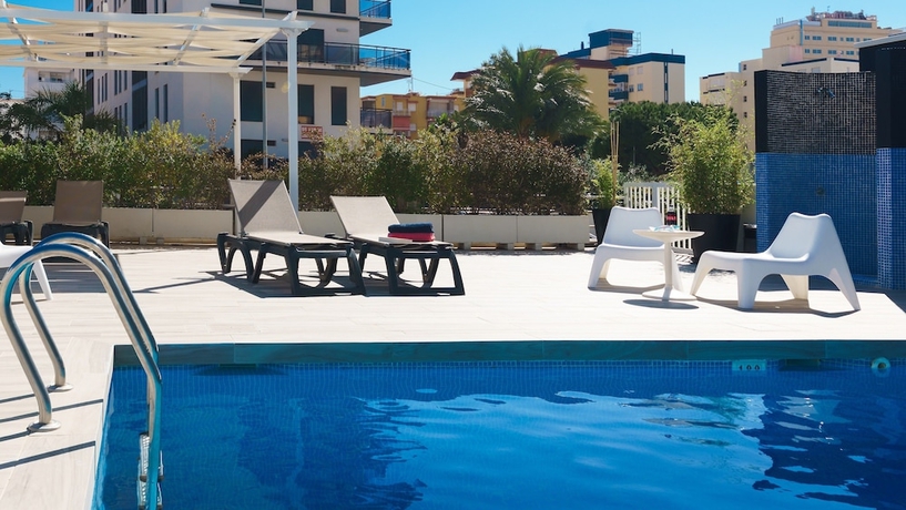 Imagen de la piscina del Hotel Albatros, Gandía. Foto 18