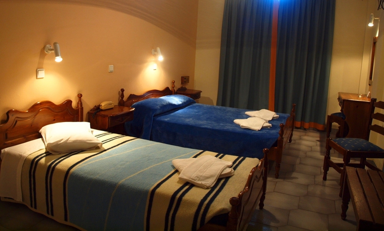 Imagen de la habitación del Hotel Albatros, Karterados. Foto 4