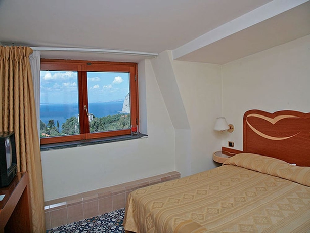 Imagen de la habitación del Hotel Albatros, Piano di Sorrento. Foto 8