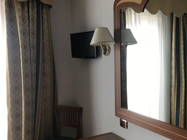 Imagen de la habitación del Hotel Albatros, Piano di Sorrento. Foto 13