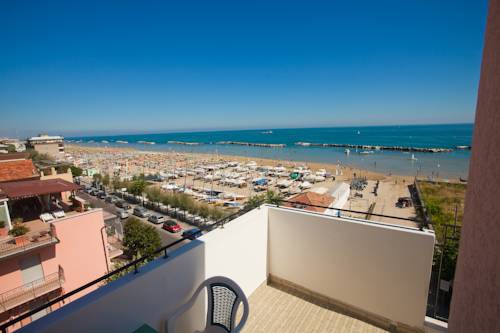 Imagen de la habitación del Hotel Albatros, Rimini. Foto 3