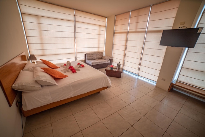 Imagen de la habitación del Hotel Albatross. Foto 13