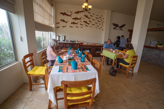 Imagen del bar/restaurante del Hotel Albatross. Foto 2