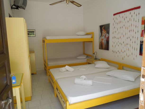 Imagen de la habitación del Hotel Albatross, Livadi. Foto 8