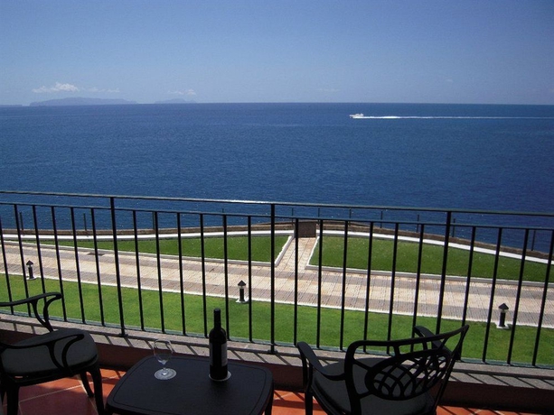 Imagen de los exteriores del Hotel Albatroz Beach and Yacht Club. Foto 12