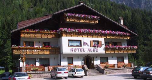 Imagen de la habitación del Hotel Albe. Foto 2