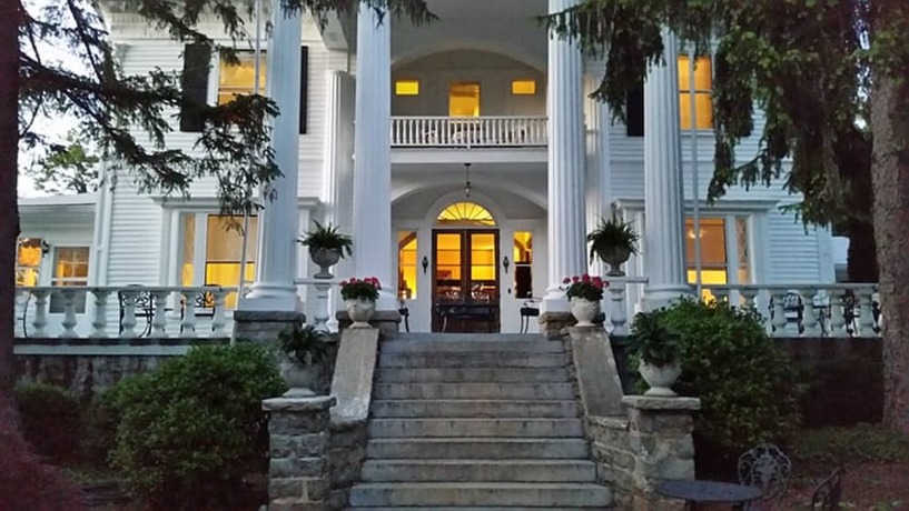 Imagen general del Hotel Albemarle Inn. Foto 1